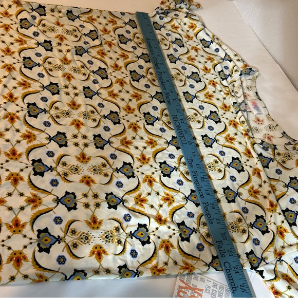 LuLaRoe Irma Multi Colored Blouse Size XS NWT - Picture 7 of 9
